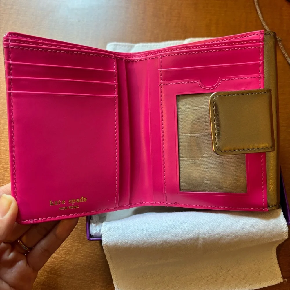 Kate Spade Metallic Gold Wallet Trifold NWOT - Picture 5 of 13